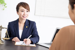 弁護士